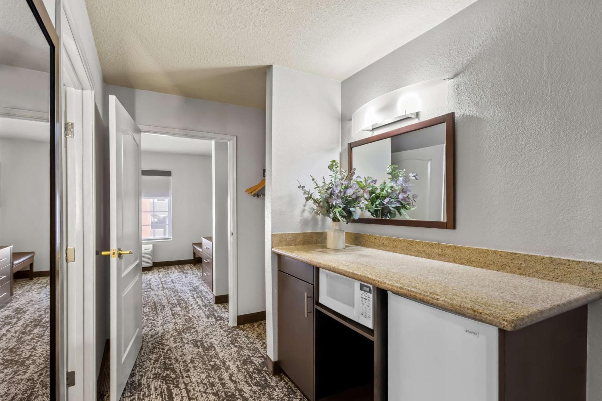 Best Western Fort Wayne Inn & Suites North Ngoại thất bức ảnh