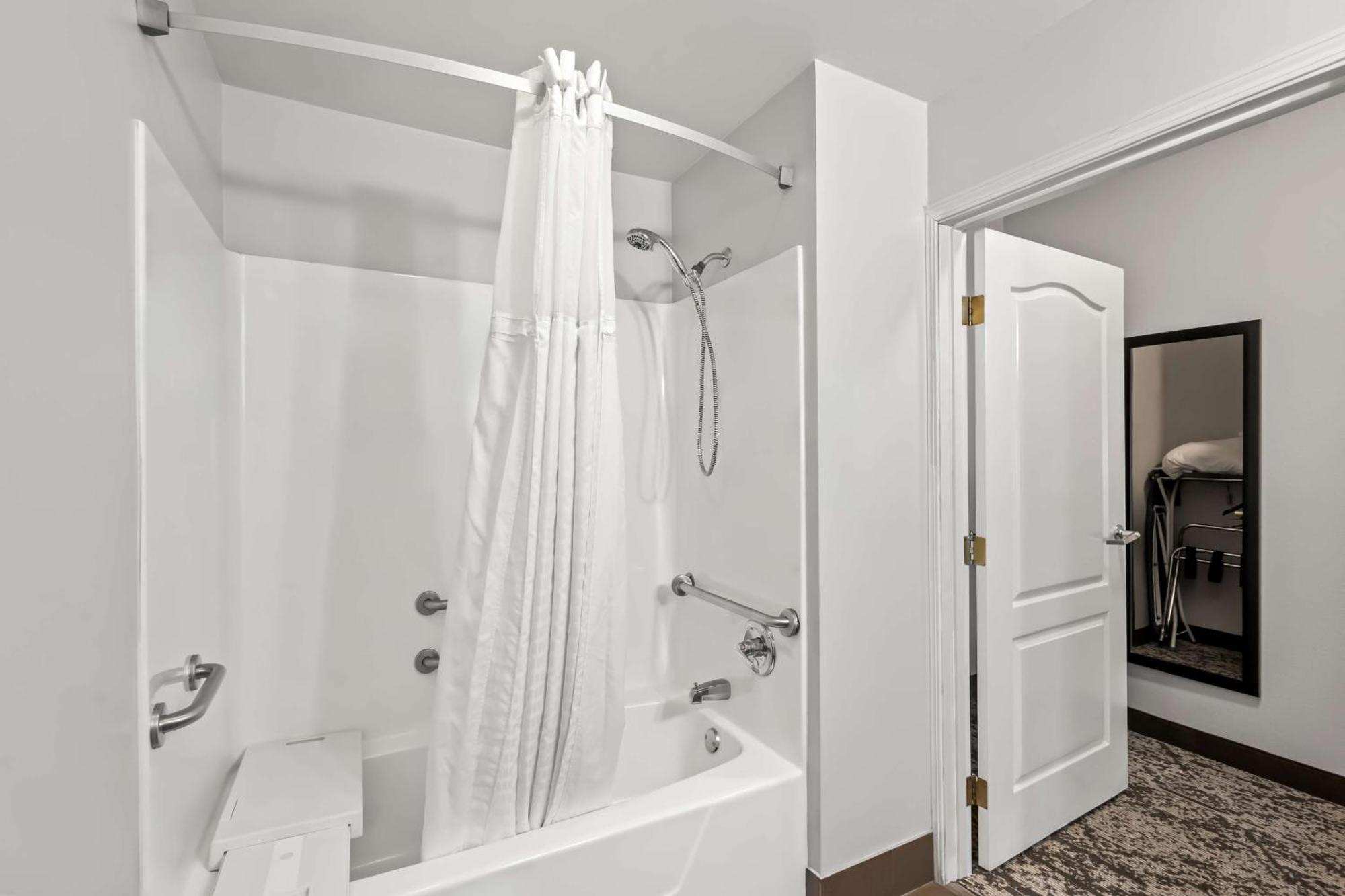 Best Western Fort Wayne Inn & Suites North Ngoại thất bức ảnh
